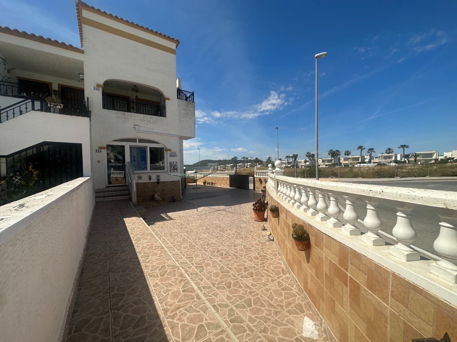 2 bedroom Apartment for sale in Orihuela - € 140,000 (Ref: 9825682)
