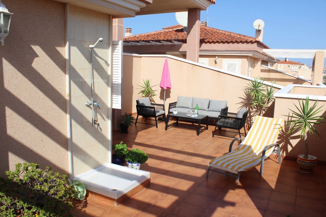 2 sypialnia Penthouse na sprzedaż w Orihuela Costa z basenem garażem - 225 000 € (Ref: 9825685)