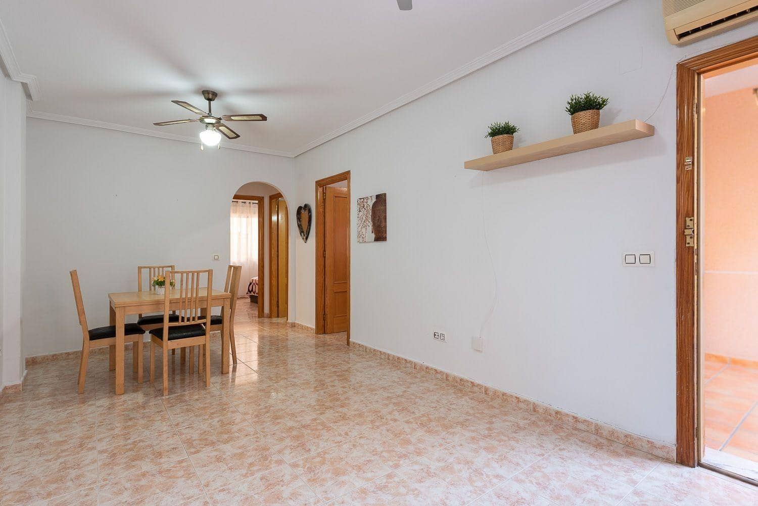 2 soveværelse Bungalow til salg i Orihuela Costa med swimmingpool - € 159.900 (Ref: 9827349)