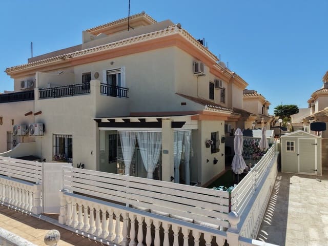 3 chambre Villa/Maison Semi-Mitoyenne à vendre à Playa Flamenca, Orihuela avec piscine garage - 249 000 € (Ref: 9827397)
