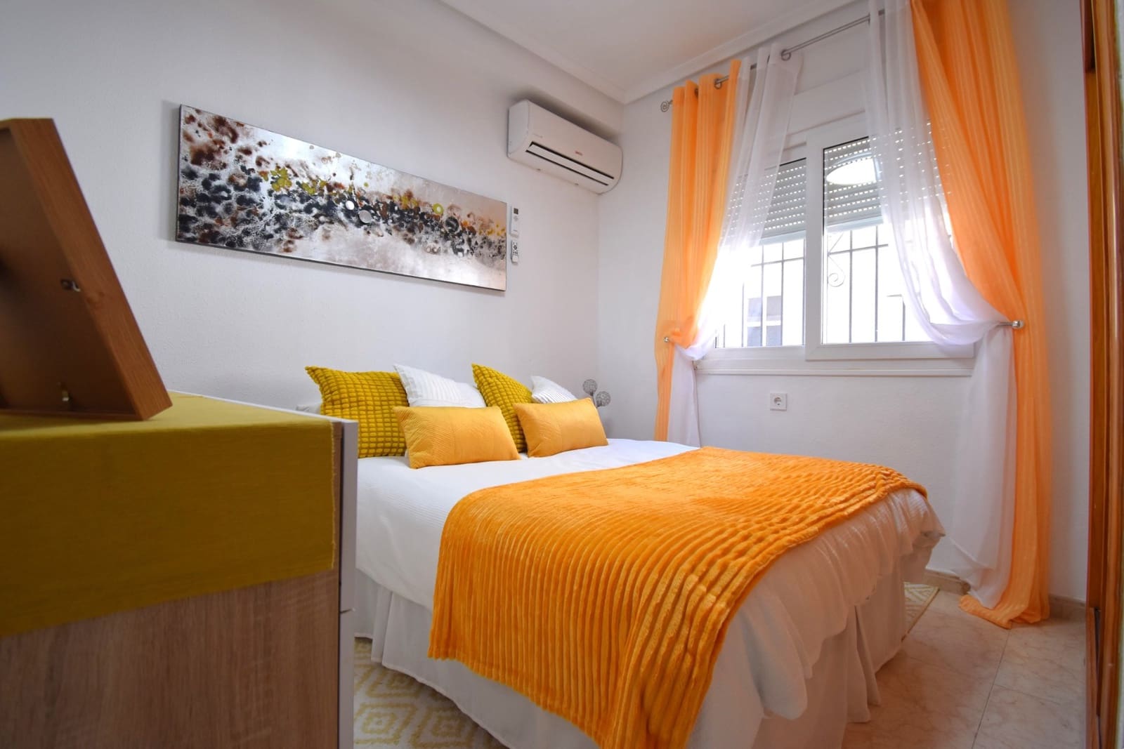 3 quarto Moradia Geminada para venda em Orihuela Costa com piscina garagem - 249 000 € (Ref: 9827397)