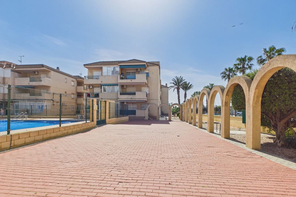 Apartamento de 1 habitación en Los Alcázares en venta - 105.000 € (Ref: 9833963)