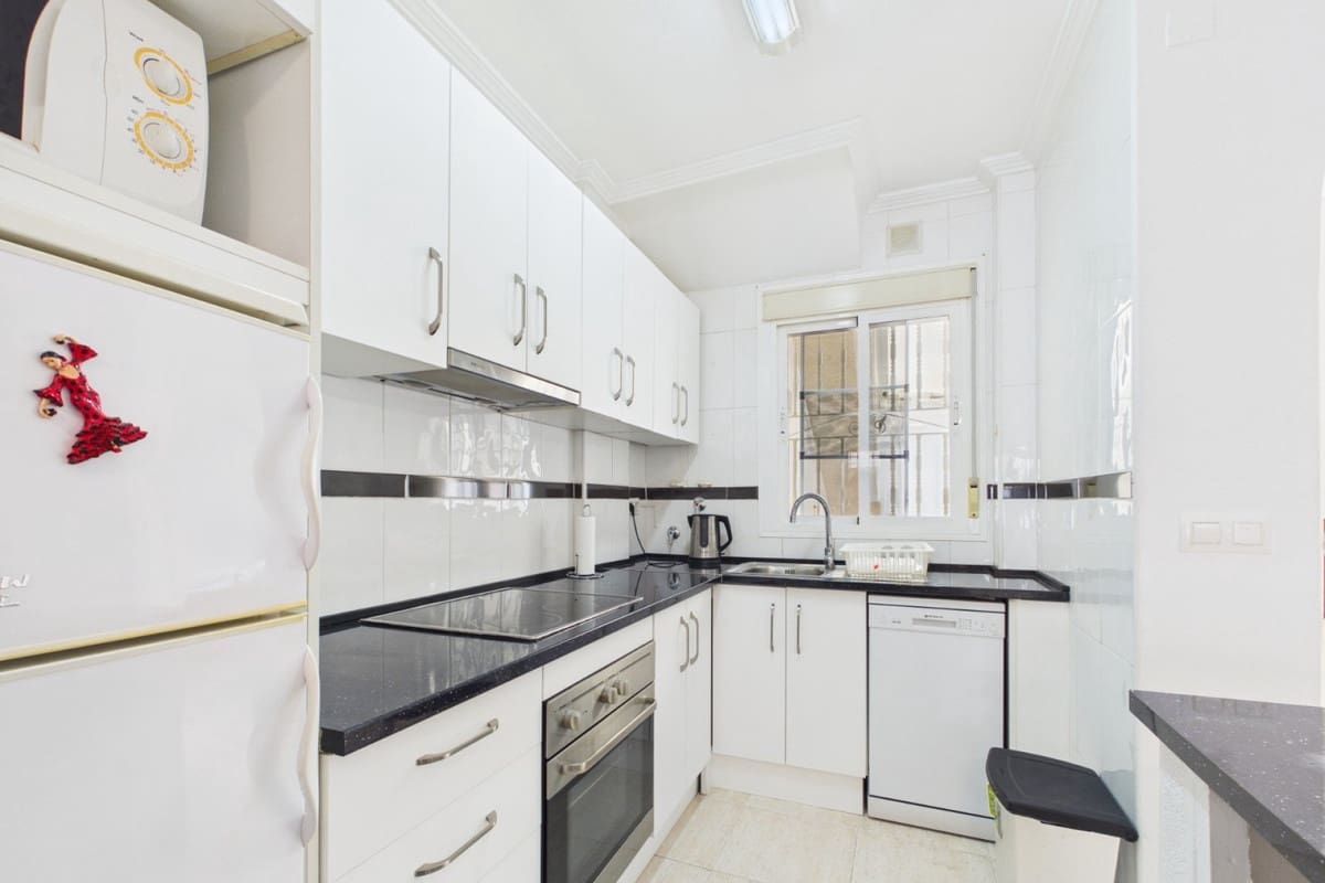 2 sypialnia Apartament na sprzedaż w Los Alcazares - 179 950 € (Ref: 9833964)
