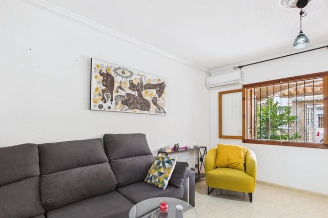 Casa de 3 habitaciones en Centro, Los Alcázares en venta - 150.000 € (Ref: 9833966)