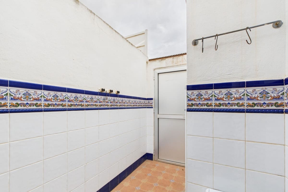 Casa de 3 habitaciones en Los Alcázares en venta - 150.000 € (Ref: 9833966)