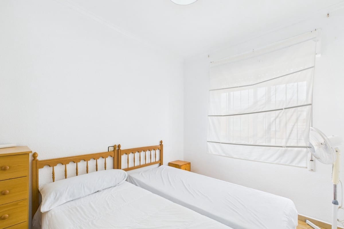 Casa de 3 habitaciones en Los Alcázares en venta - 150.000 € (Ref: 9833966)