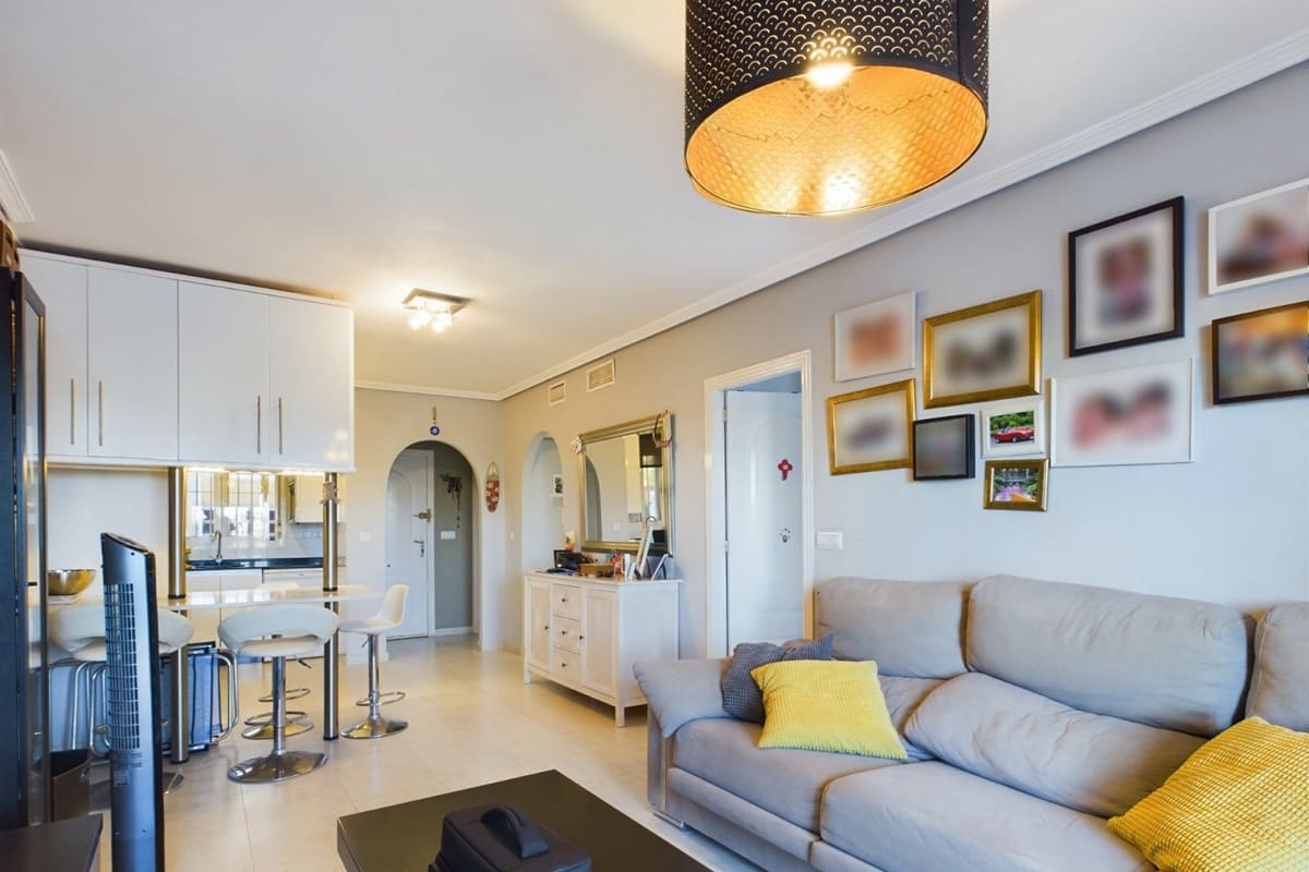 2 soveværelse Lejlighed til salg i Los Alcazares - € 199.995 (Ref: 9833969)
