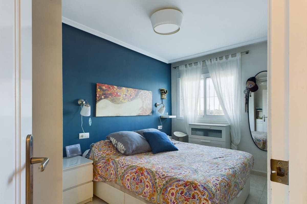 2 soveværelse Lejlighed til salg i Los Alcazares - € 199.995 (Ref: 9833969)