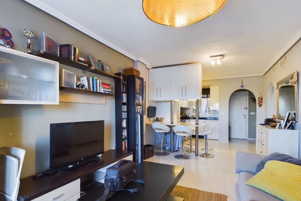 2 soveværelse Lejlighed til salg i Los Alcazares - € 199.995 (Ref: 9833969)