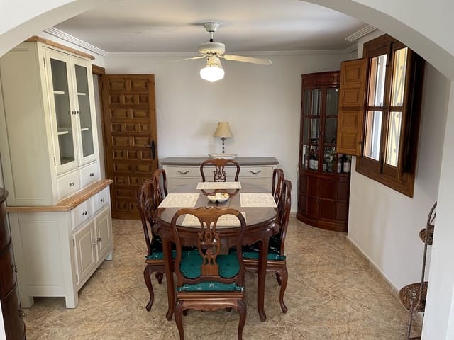 5 bedroom Villa for sale in Alhama de Murcia with pool garage - € 299,950 (Ref: 9833971)