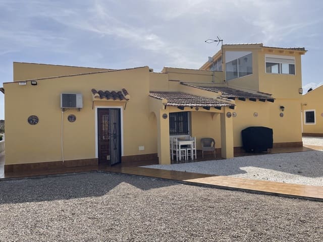 5 bedroom Villa for sale in Alhama de Murcia with pool garage - € 299,950 (Ref: 9833971)