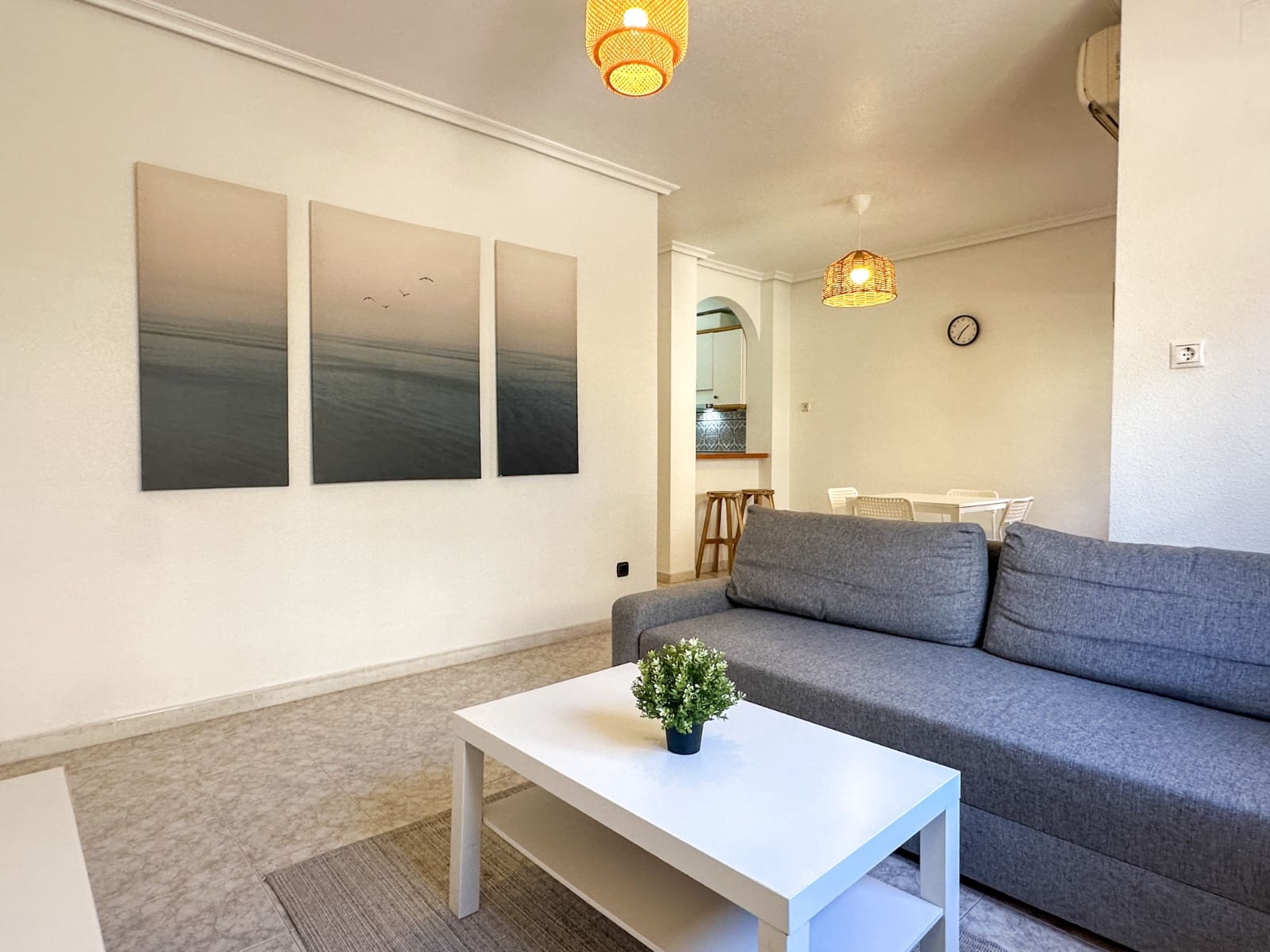 2 soveværelse Lejlighed til salg i Orihuela Costa med swimmingpool - € 185.000 (Ref: 9833979)