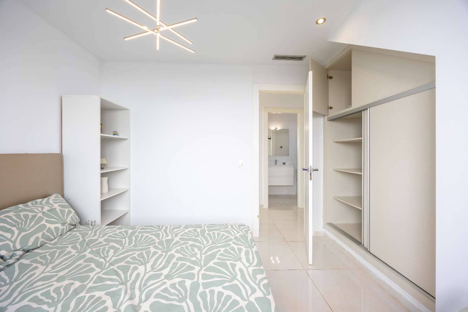 3 soveværelse Villa til salg i Orihuela med swimmingpool garage - € 449.000 (Ref: 9833982)