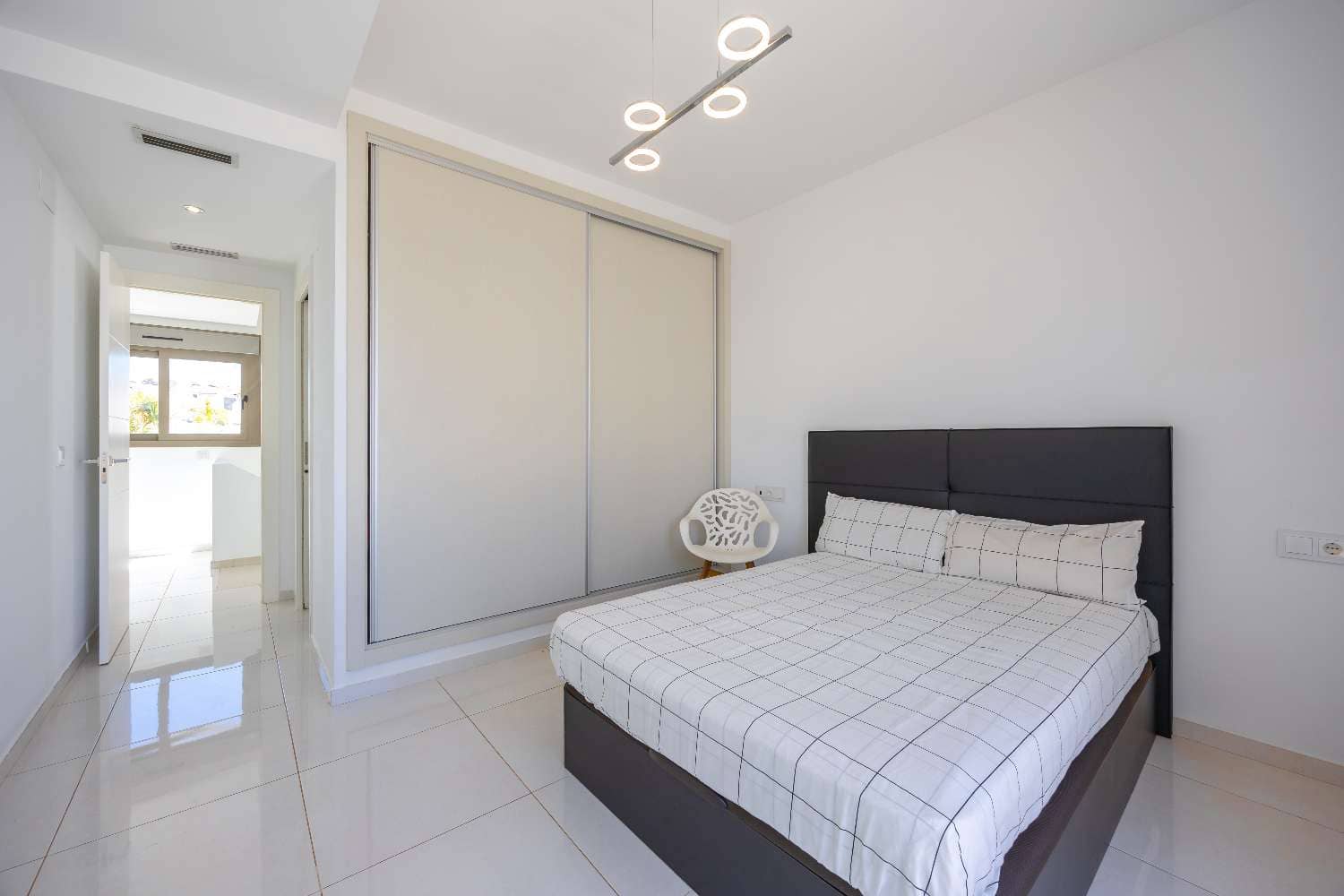 3 soveværelse Villa til salg i Orihuela med swimmingpool garage - € 449.000 (Ref: 9833982)