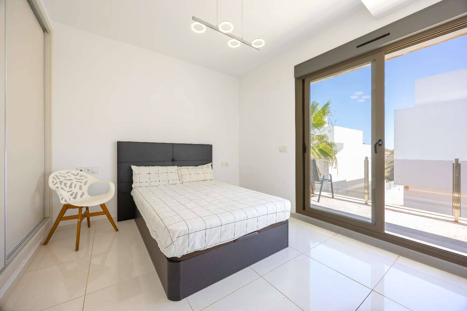 3 soveværelse Villa til salg i Orihuela med swimmingpool garage - € 449.000 (Ref: 9833982)