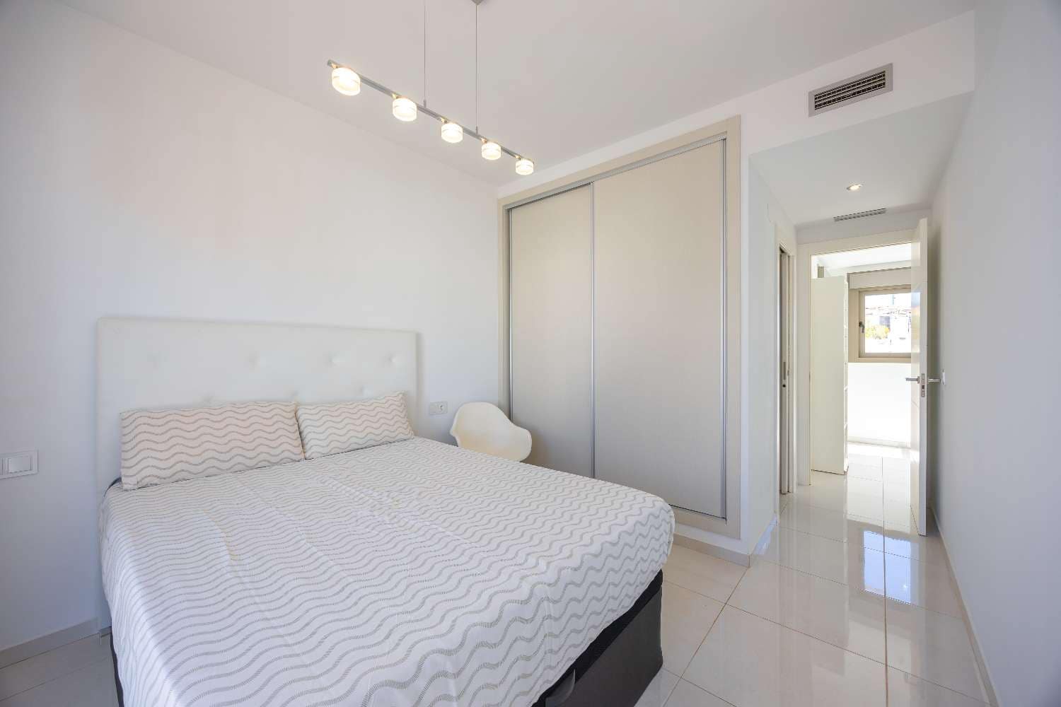 3 soveværelse Villa til salg i Orihuela med swimmingpool garage - € 449.000 (Ref: 9833982)