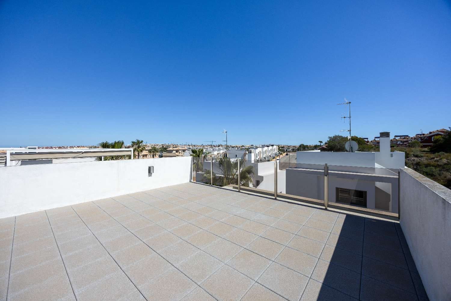 3 soveværelse Villa til salg i Orihuela med swimmingpool garage - € 449.000 (Ref: 9833982)