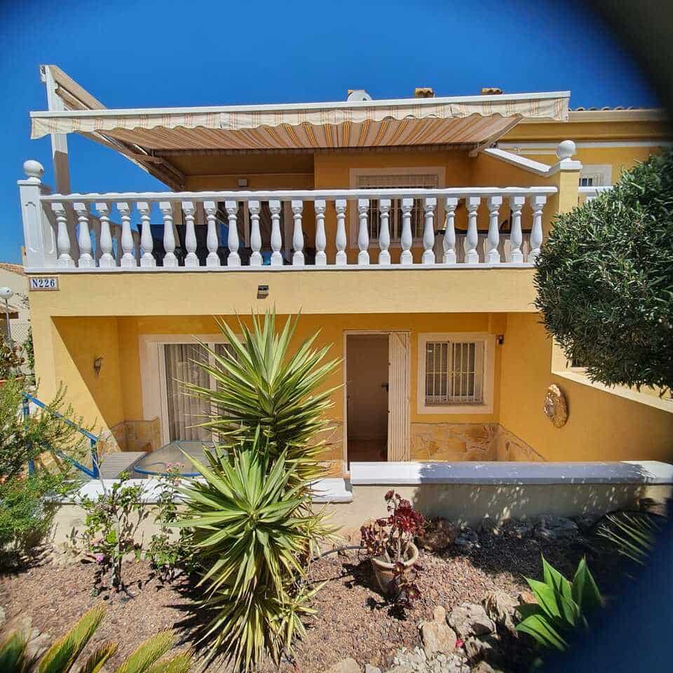 3 quarto Casa em Banda para venda em Benimar com piscina - 279 000 € (Ref: 9838665)