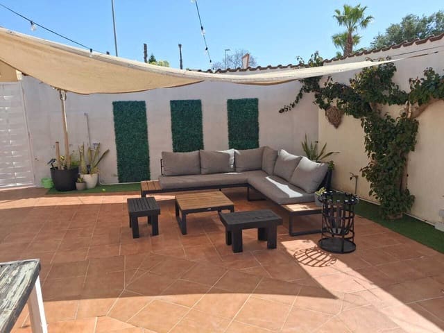 4 soverom Villa til salgs i Ciudad Quesada, Rojales med svømmebasseng garasje - € 395 000 (Ref: 9838665)