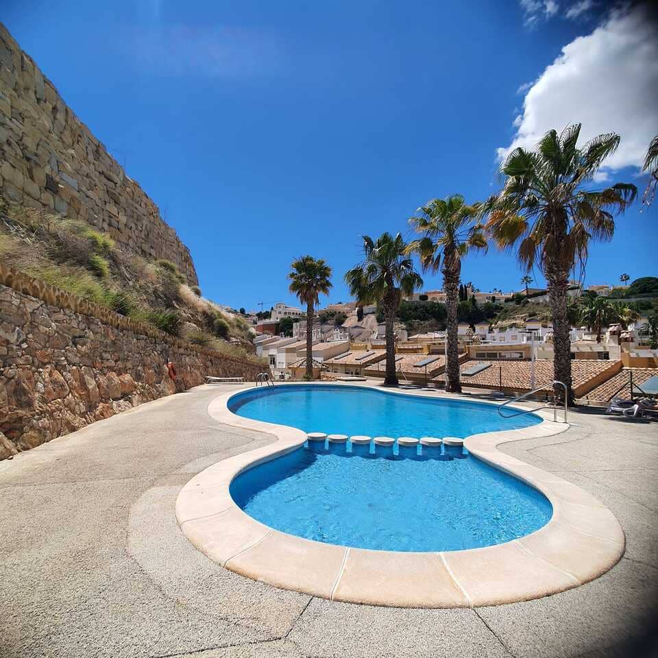 3 bedroom Townhouse for sale in La Marquesa with pool - € 280,000 (Ref: 9838666)