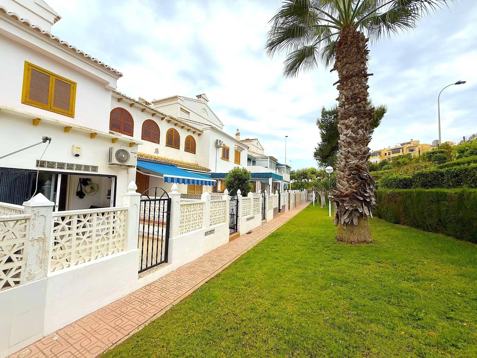 1 chambre Appartement à vendre à Torrevieja - 135 000 € (Ref: 9838670)