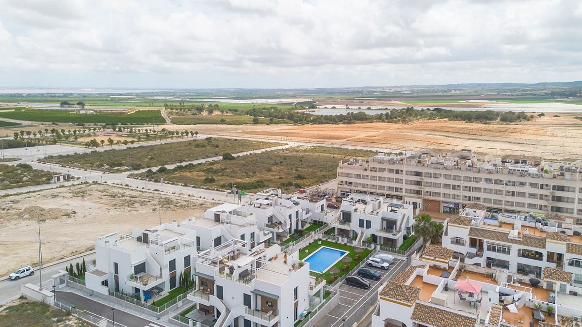 2 soverom Leilighet til salgs i Orihuela med svømmebasseng - € 284 900 (Ref: 9840465)