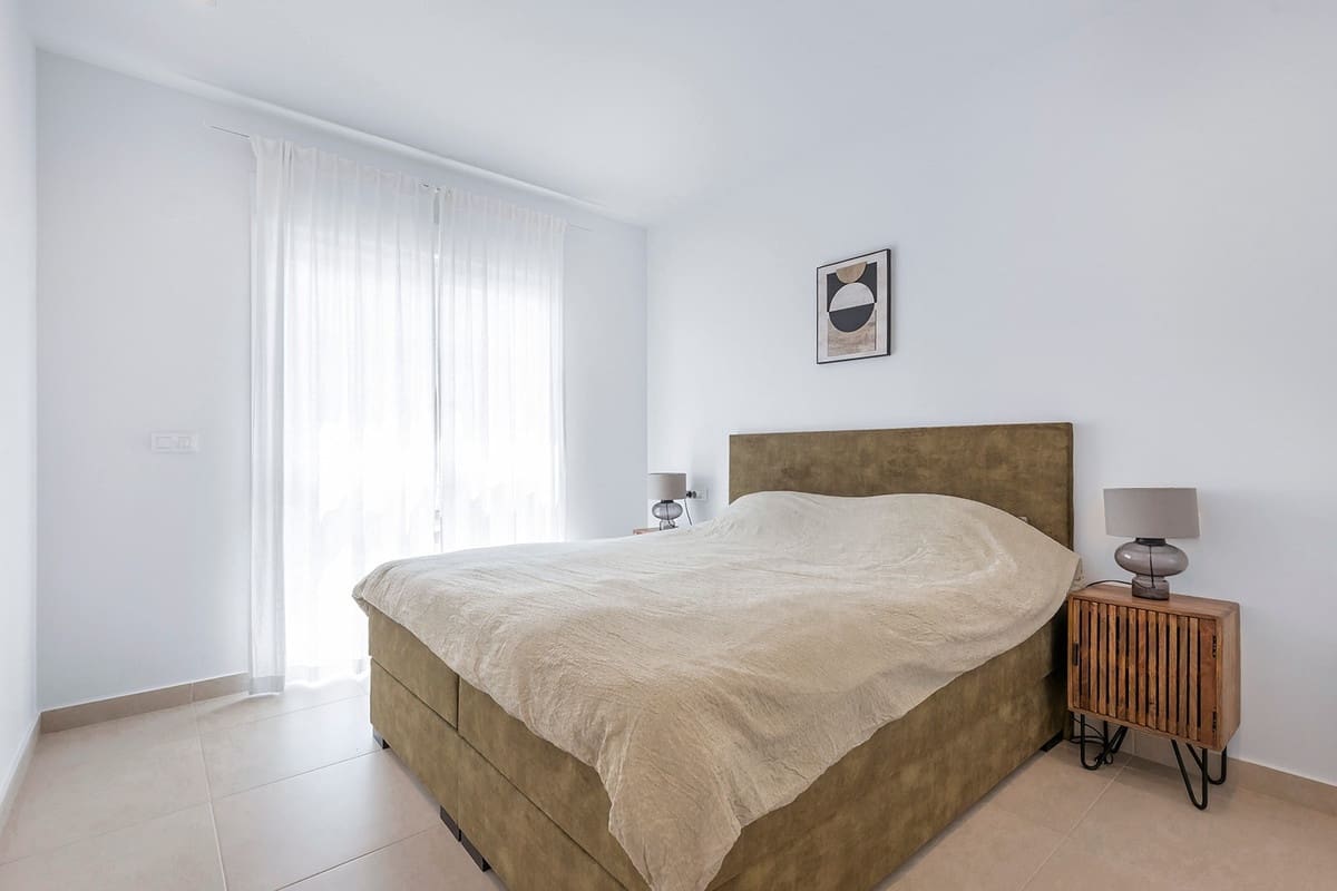 2 soverom Leilighet til salgs i Orihuela med svømmebasseng - € 284 900 (Ref: 9840465)