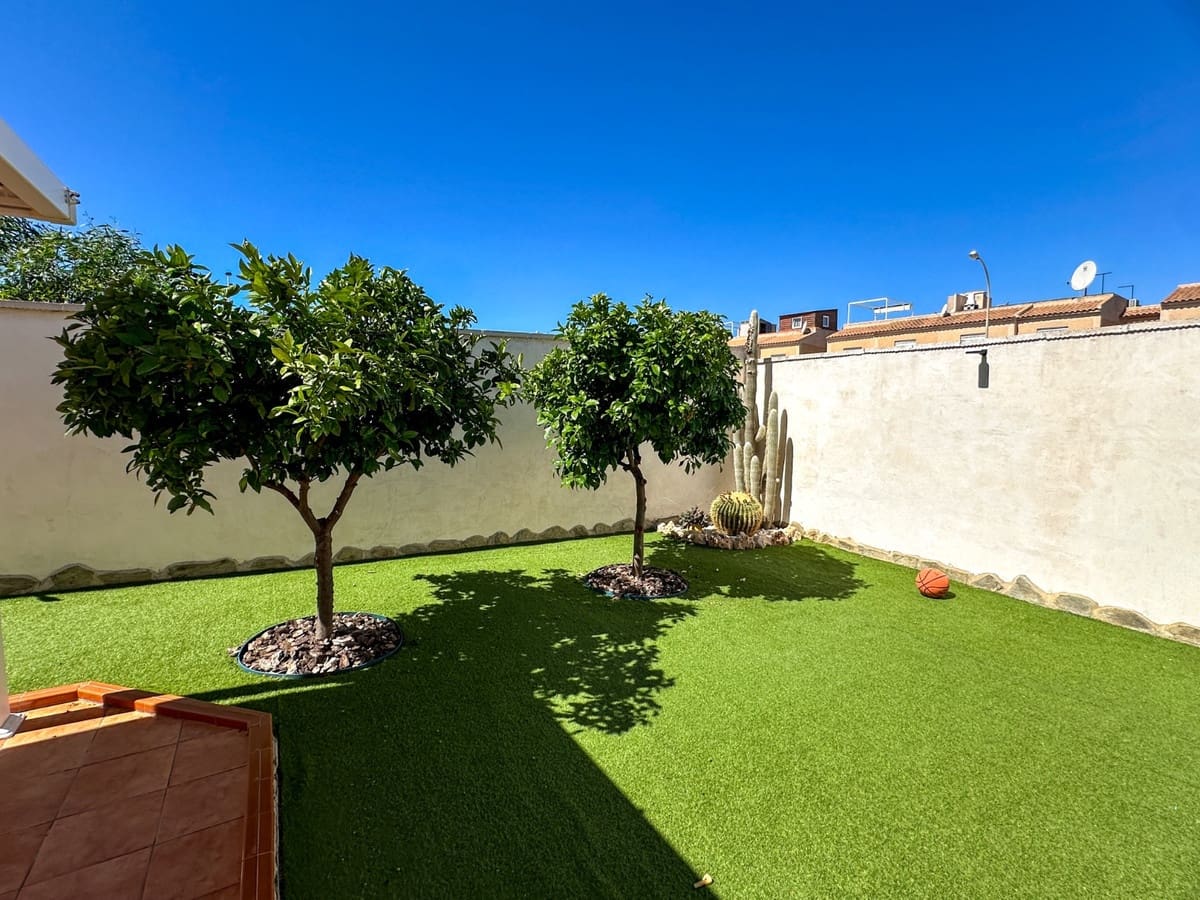 3 camera da letto Villa in vendita in Torrevieja - 399.000 € (Rif: 9840468)