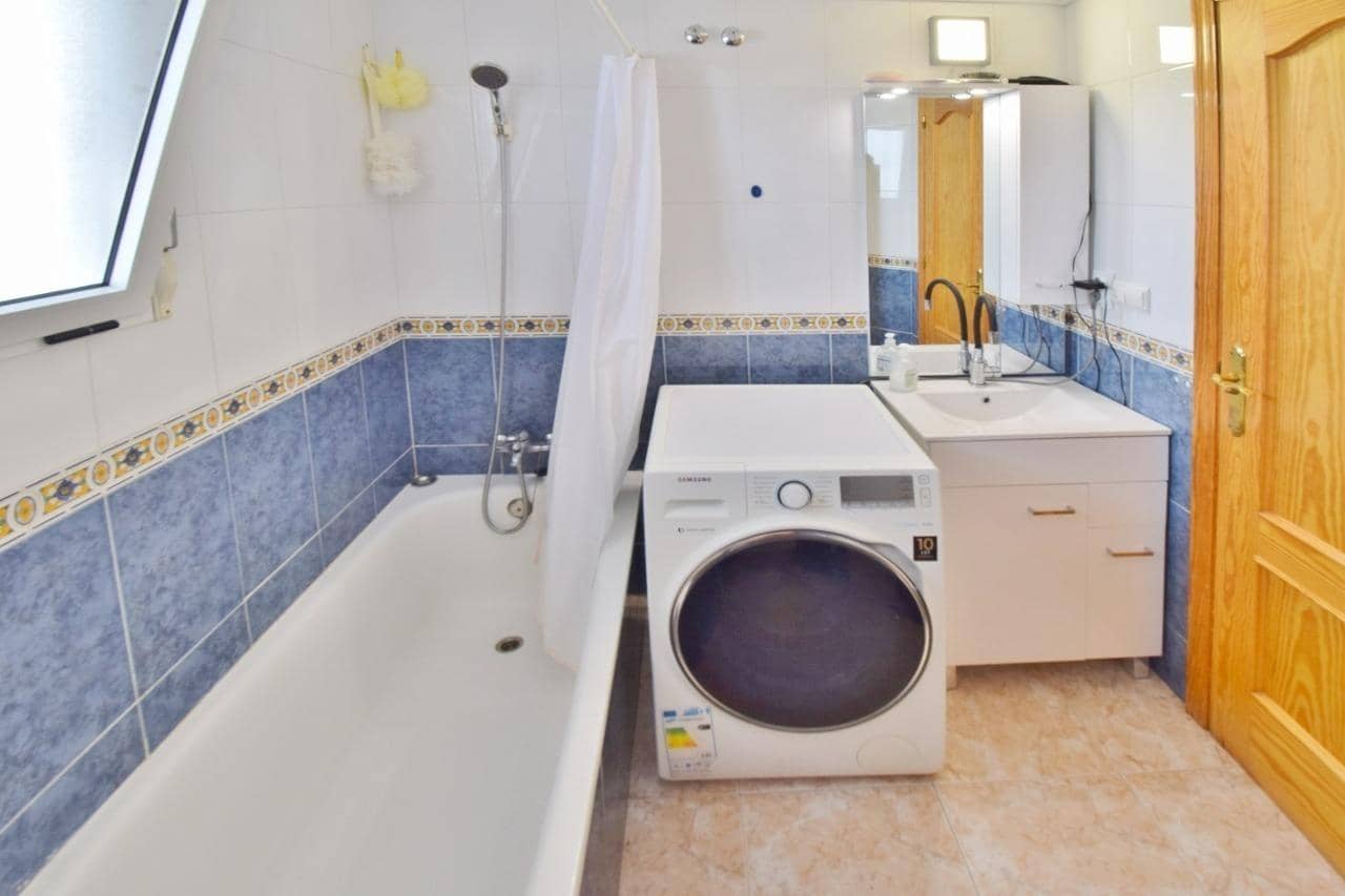 2 soverom Leilighet til salgs i Torrevieja med svømmebasseng - € 145 500 (Ref: 9840470)