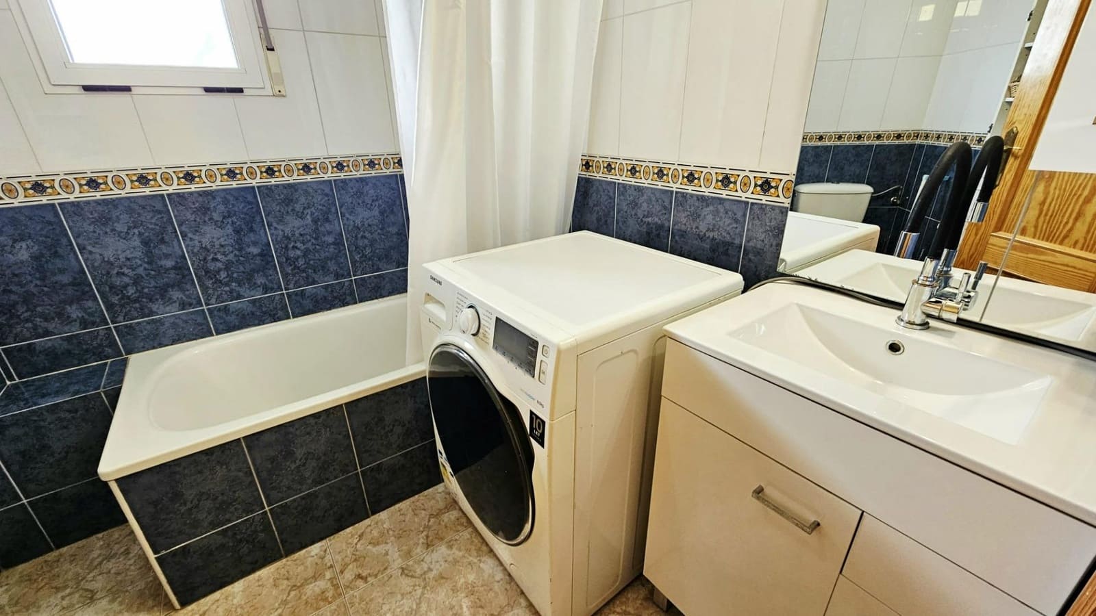 2 soverom Leilighet til salgs i Torrevieja med svømmebasseng - € 145 500 (Ref: 9840470)