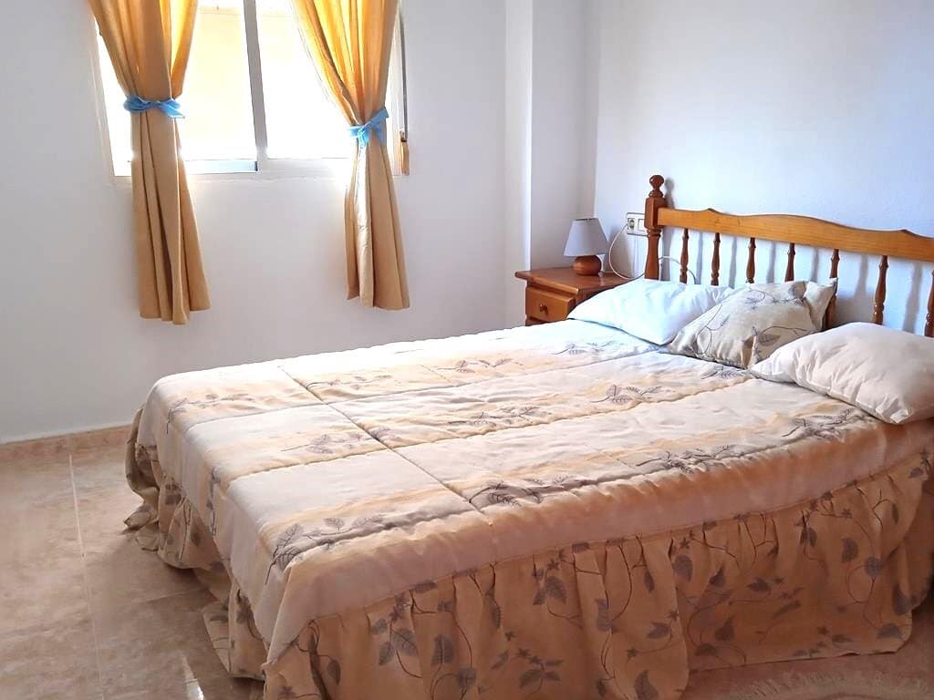 2 chambre Appartement à vendre à Torrevieja - 135 000 € (Ref: 9840479)