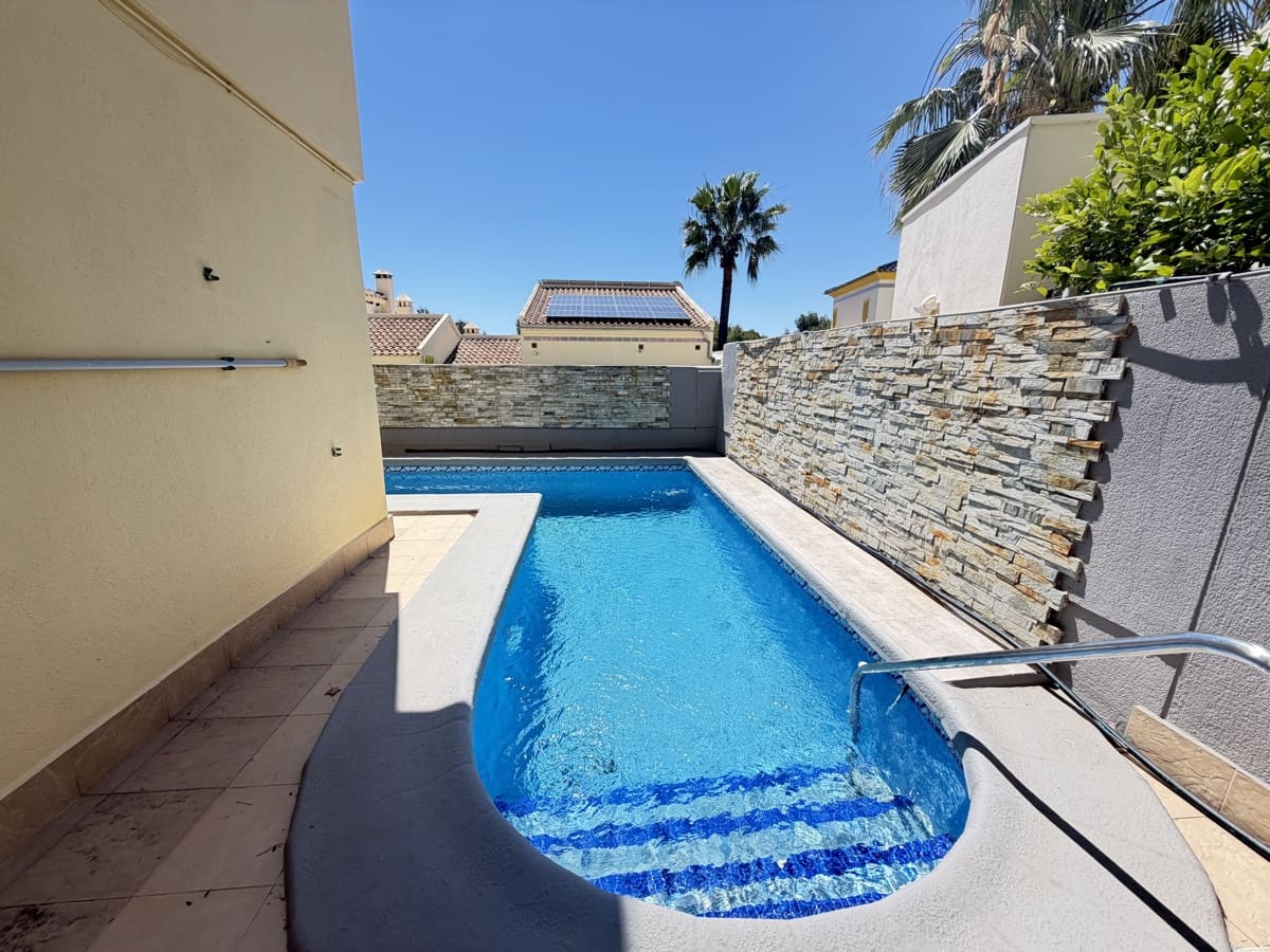 4 soverom Villa til salgs i Las Ramblas Golf med svømmebasseng - € 349 995 (Ref: 9855847)