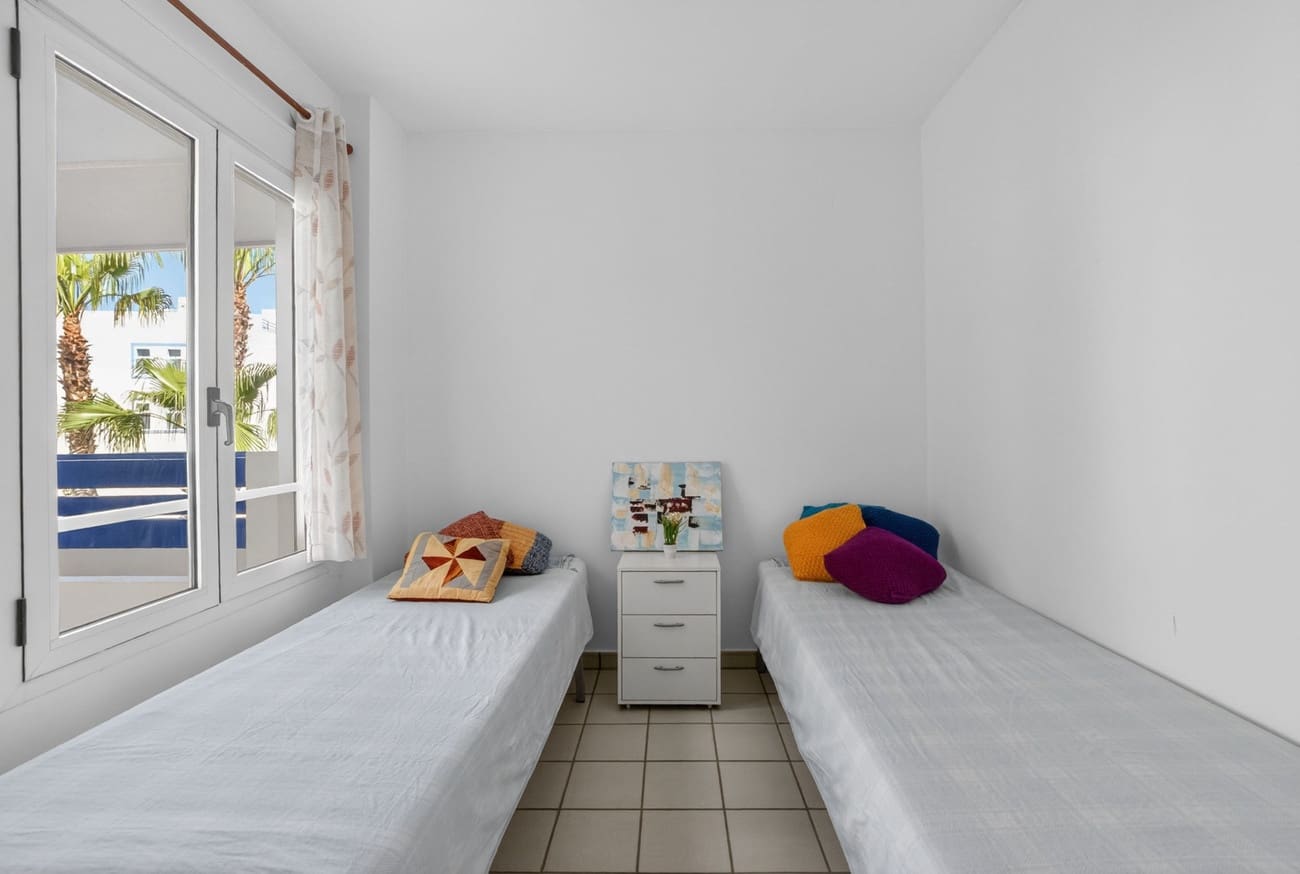 2 soverom Leilighet til salgs i Orihuela Costa med svømmebasseng garasje - € 189 000 (Ref: 9855864)