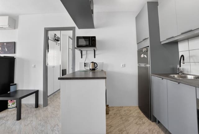 1 chambre Penthouse à vendre à Parque de las Naciones, Torrevieja avec piscine - 115 000 € (Ref: 9855867)