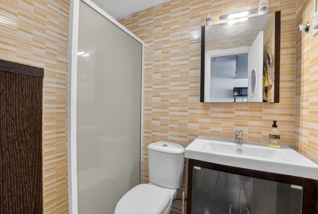 1 Zimmer Penthouse zu verkaufen in Torrevieja mit Pool - 115.000 € (Ref: 9855867)