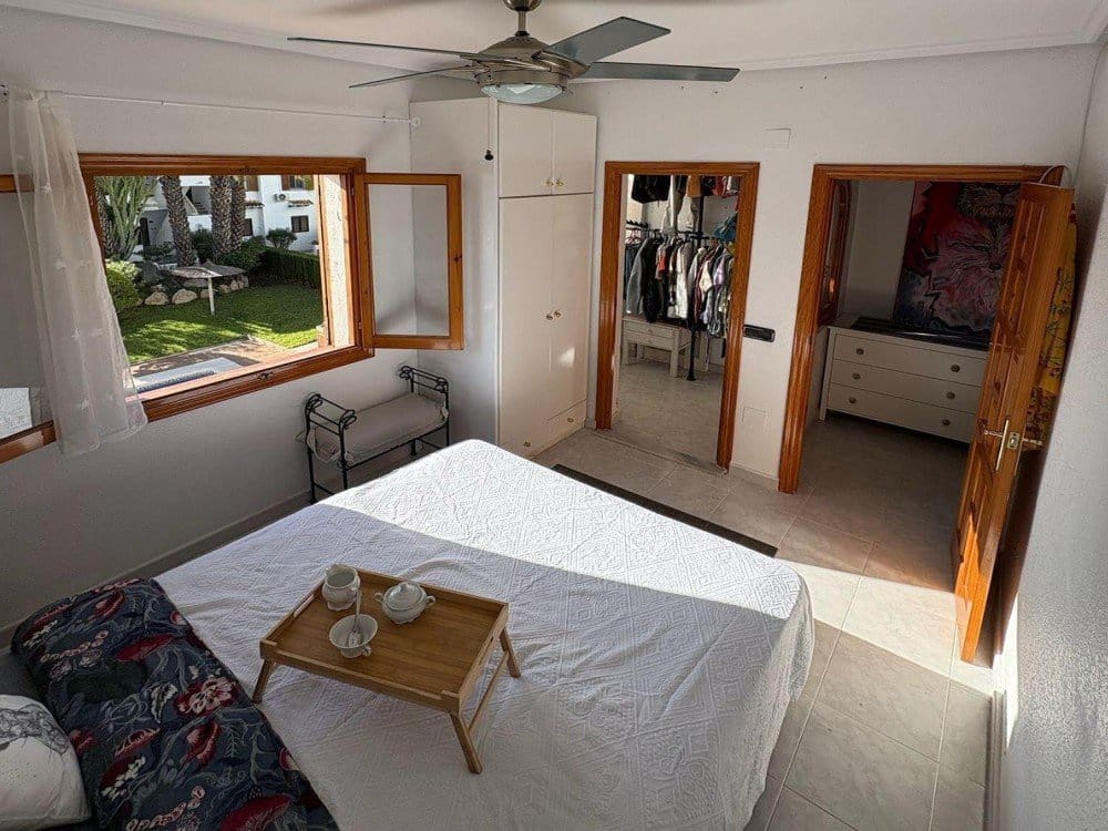 3 slaapkamer Huis te koop in Ciudad Quesada met zwembad garage - € 215.000 (Ref: 9855878)