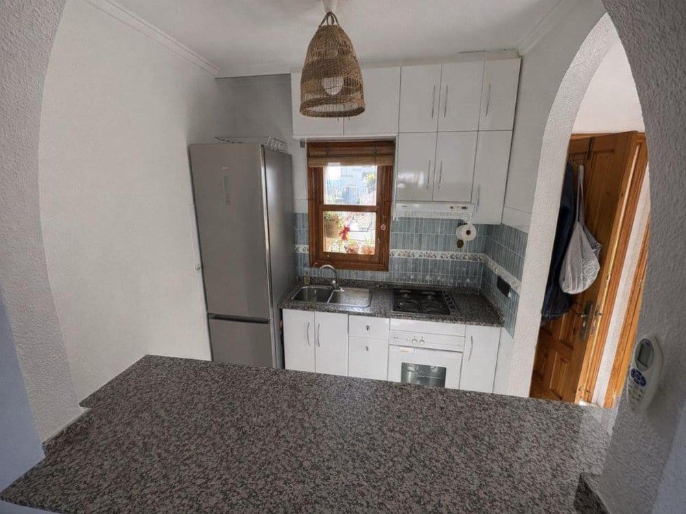 3 slaapkamer Huis te koop in Ciudad Quesada met zwembad garage - € 215.000 (Ref: 9855878)