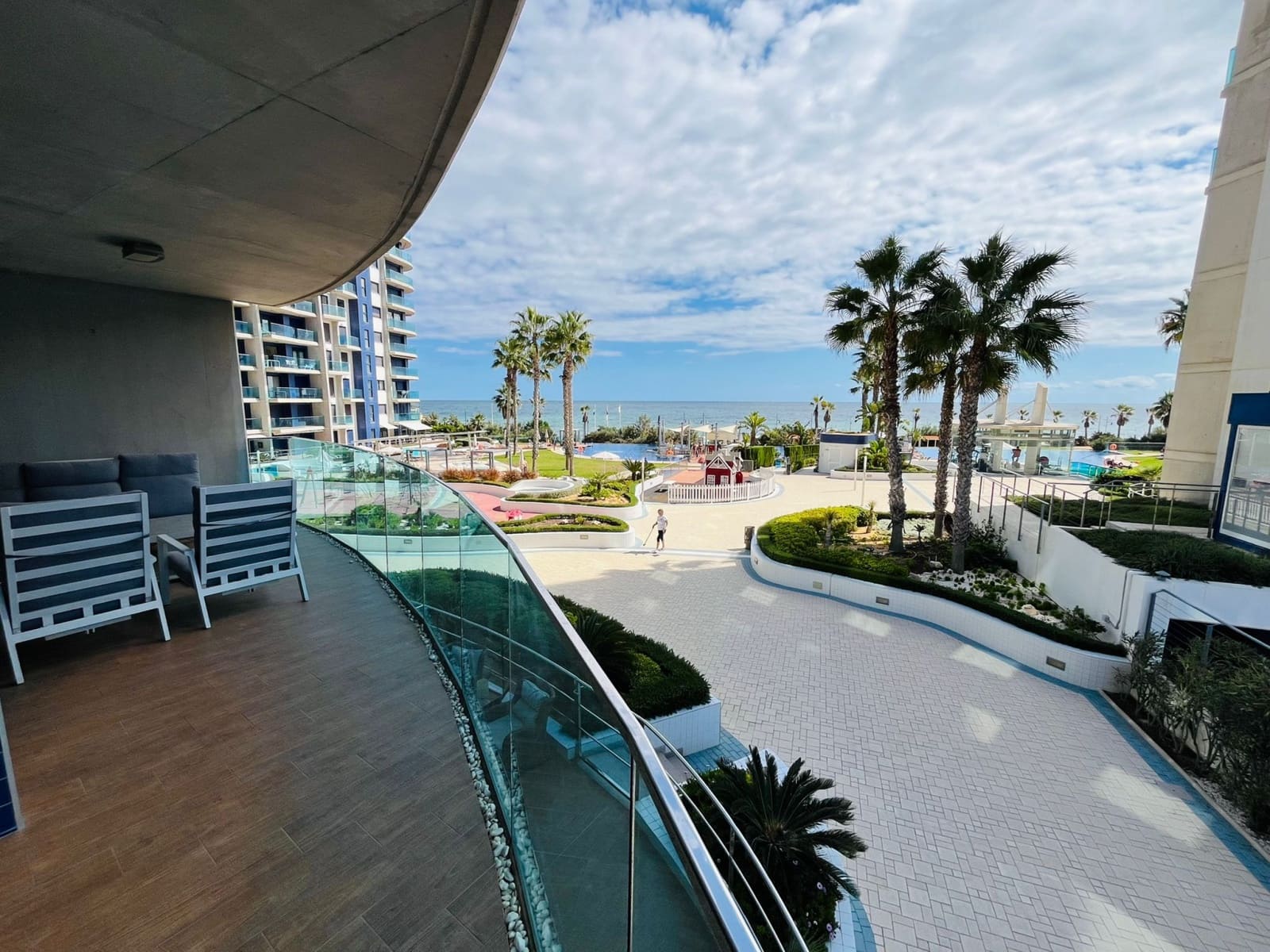 3 bedroom Apartment for sale in Punta Prima with pool garage - € 469,950 (Ref: 9855884)