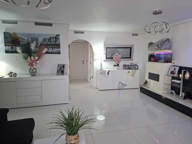 3 chambre Penthouse à vendre à Parque de las Naciones, Torrevieja avec piscine garage - 279 000 € (Ref: 9855887)