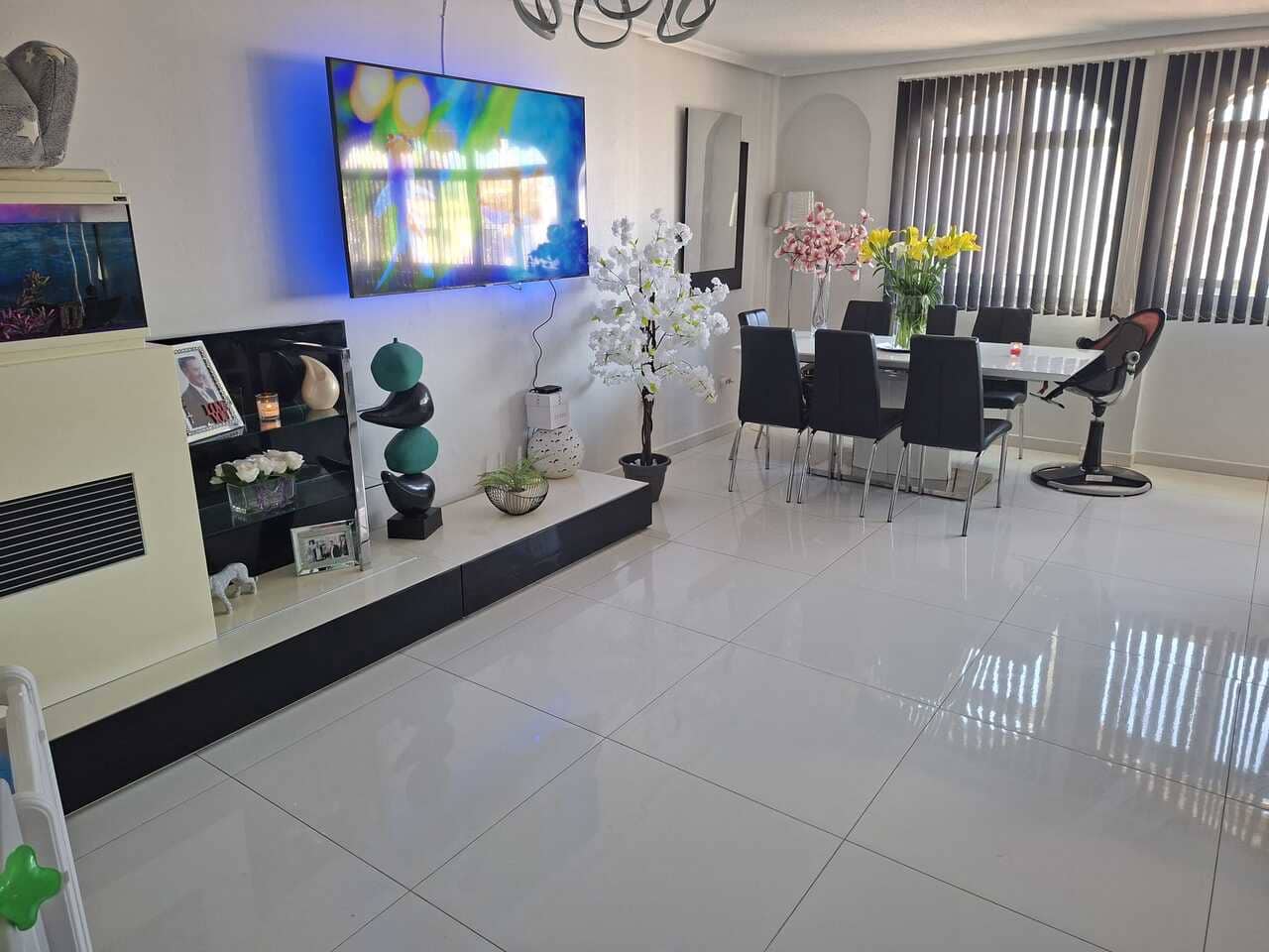 3 chambre Penthouse à vendre à Torrevieja avec piscine garage - 279 000 € (Ref: 9855887)