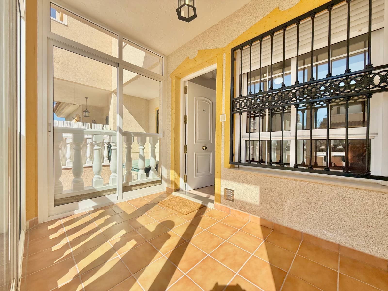 Pareado de 3 habitaciones en Guardamar del Segura en venta con piscina garaje - 185.000 € (Ref: 9855889)