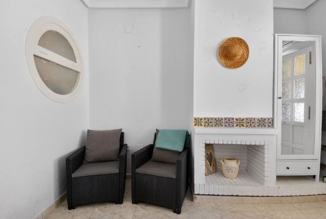 4 soveværelse Byhus til salg i Parque de las Naciones, Torrevieja med swimmingpool - € 185.000 (Ref: 9855911)