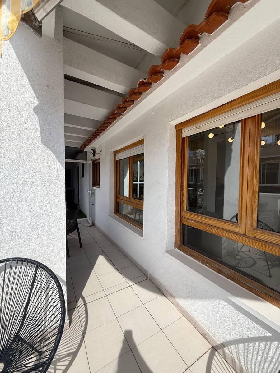 2 makuuhuone Kattohuoneisto myytävänä paikassa Torrevieja - 265 000 € (Ref: 9857704)