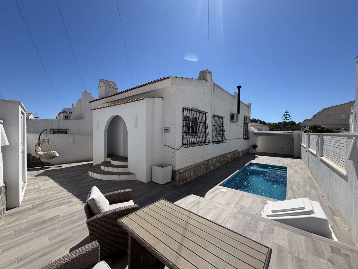 2 soveværelse Villa til salg i Blue Lagoon med swimmingpool - € 249.000 (Ref: 9865436)