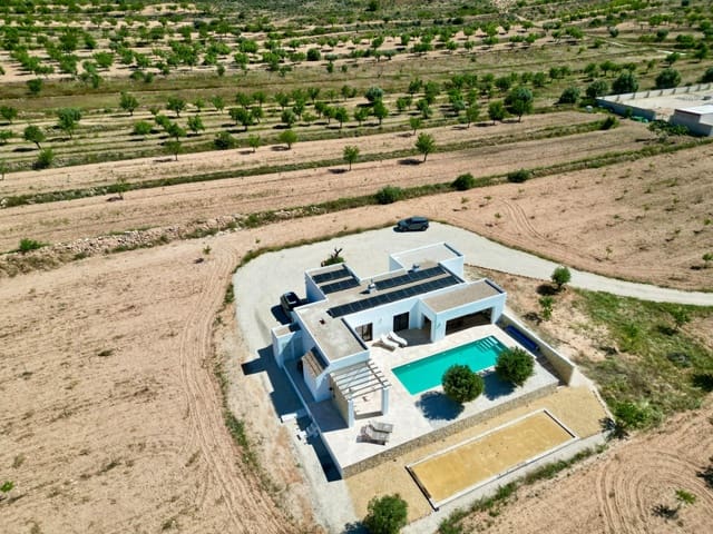 3 soverom Villa til salgs i Barbarroja, Orihuela med svømmebasseng garasje - € 499 950 (Ref: 9865441)