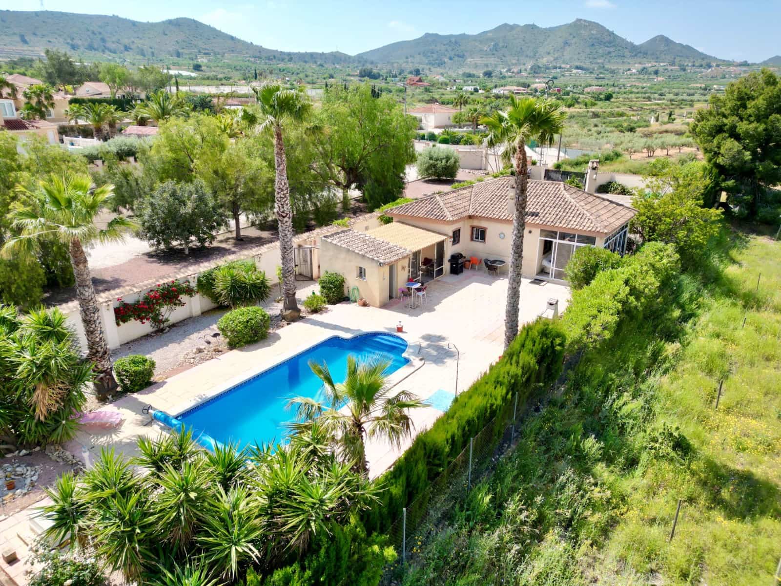 2 bedroom Villa for sale in Hondon de los Frailes with pool - € 299,950 (Ref: 9865442)
