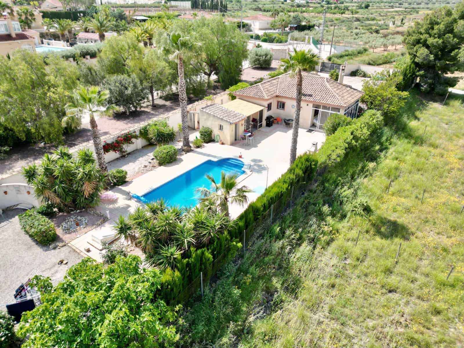2 bedroom Villa for sale in Hondon de los Frailes with pool - € 299,950 (Ref: 9865442)