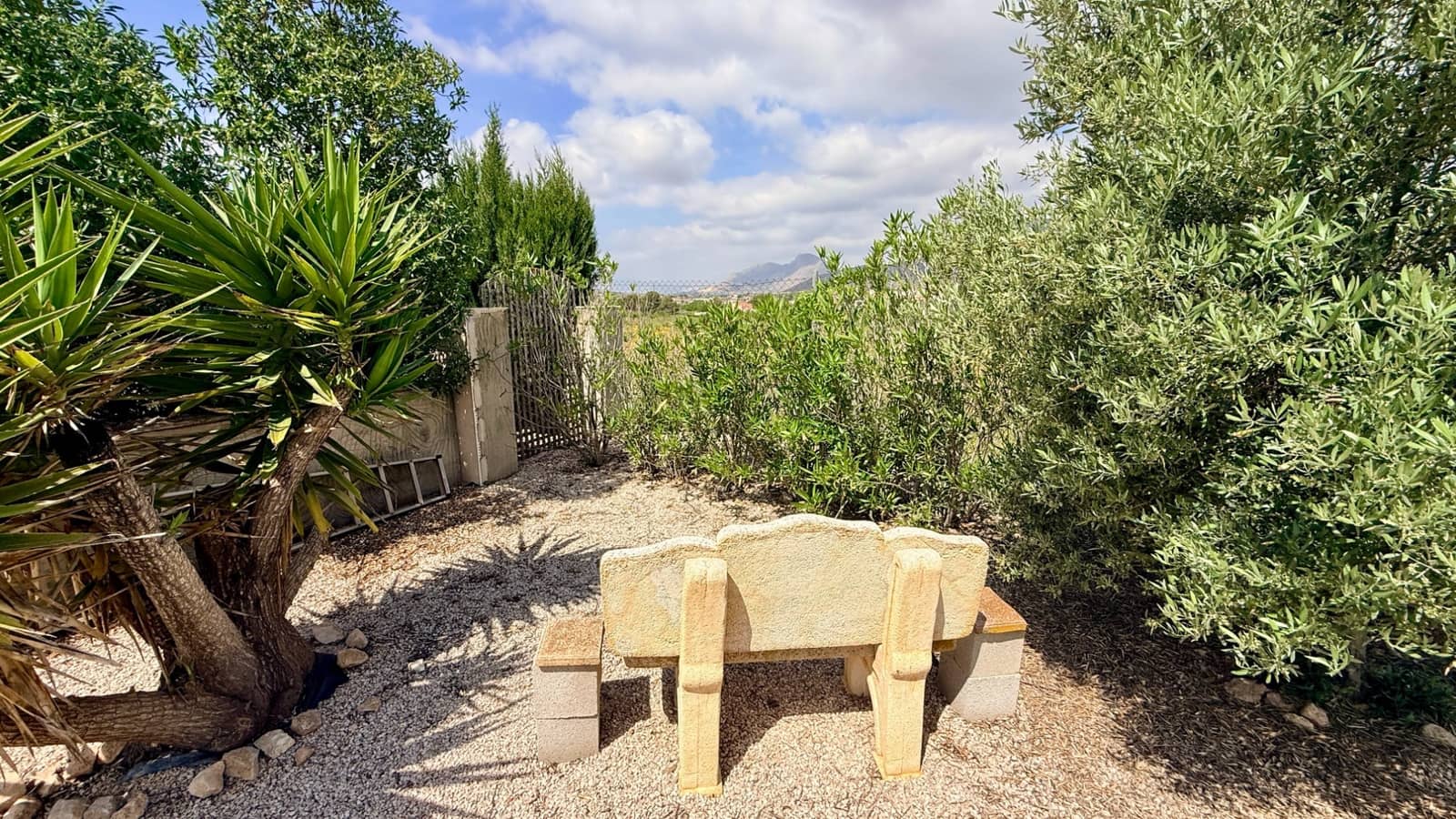 2 bedroom Villa for sale in Hondon de los Frailes with pool - € 299,950 (Ref: 9865442)