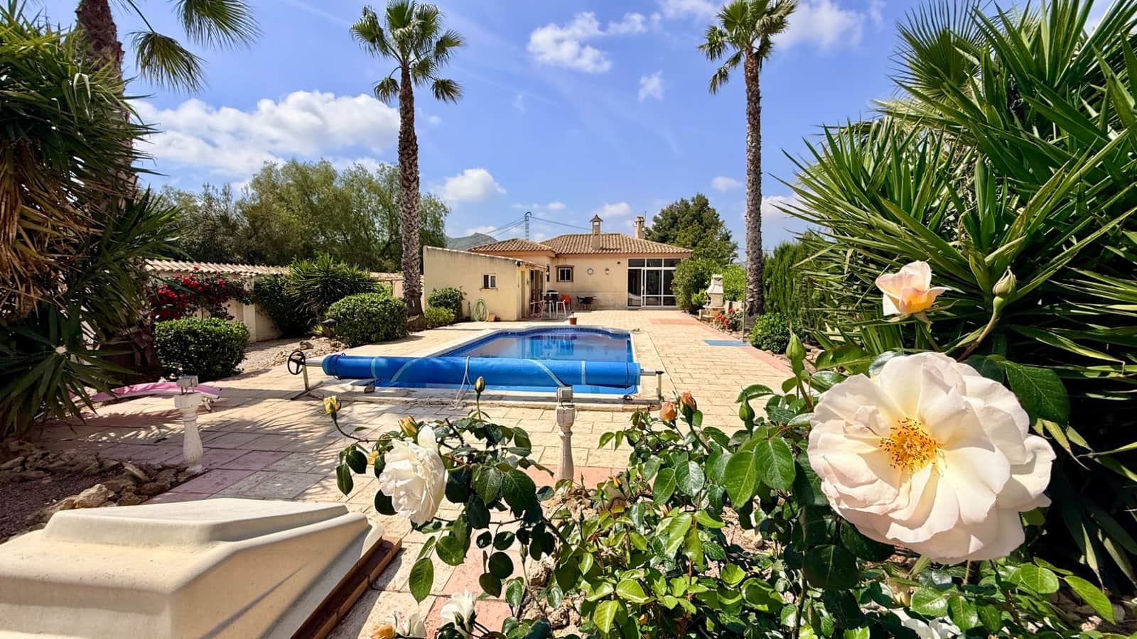 2 bedroom Villa for sale in Hondon de los Frailes with pool - € 299,950 (Ref: 9865442)