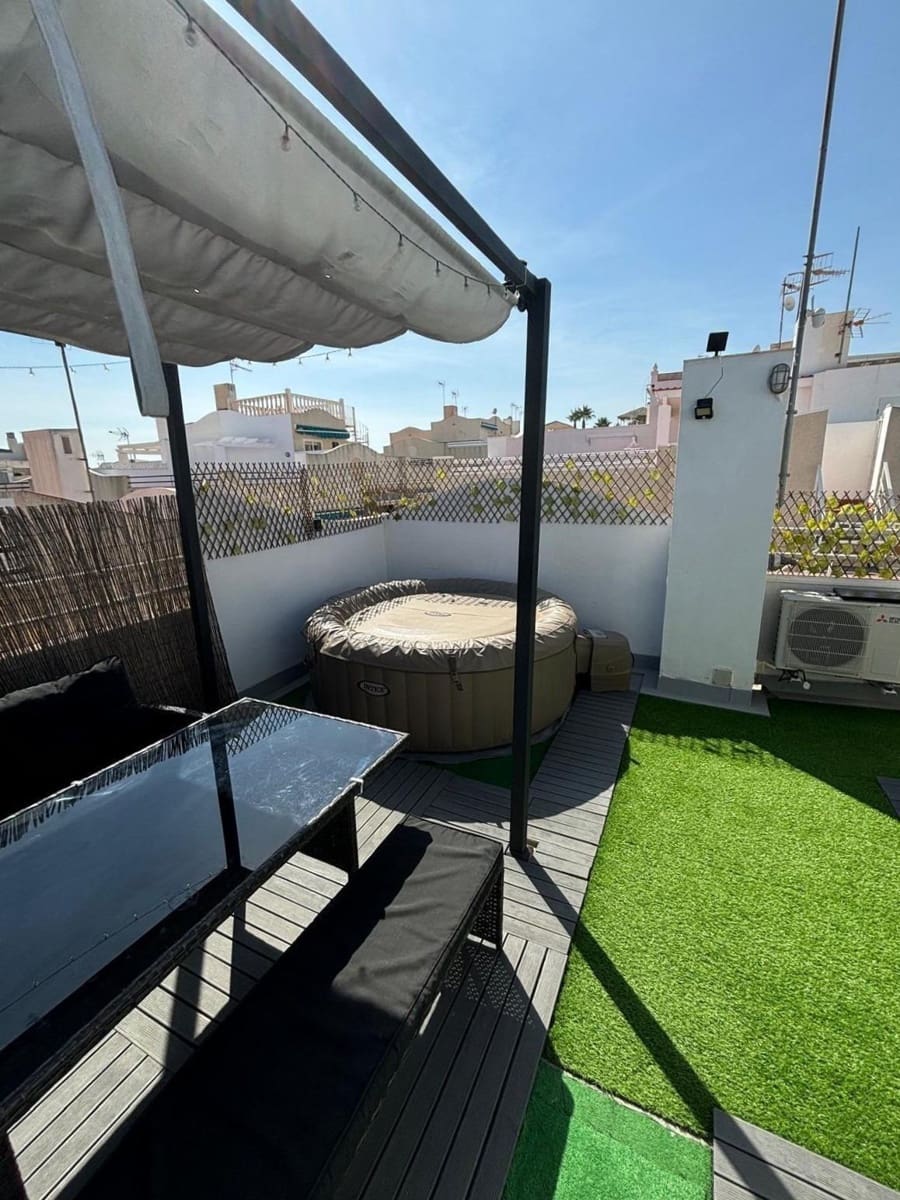 1 camera da letto Bungalow in vendita in Torrevieja con piscina - 114.900 € (Rif: 9869524)